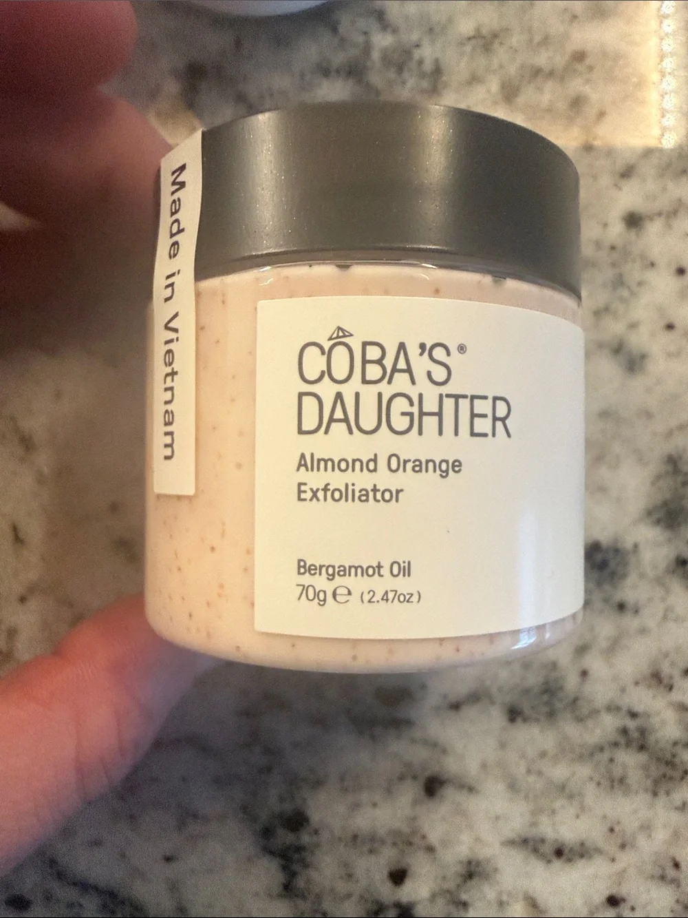 Exfoliate & Nourish Bodycare Set - White